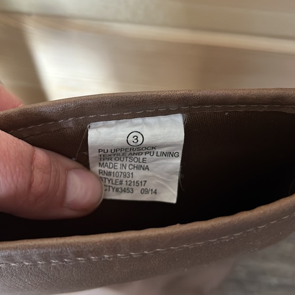 Justice. Size 3 Girls. Brown Faux Leather boots. - Picture 2 of 3